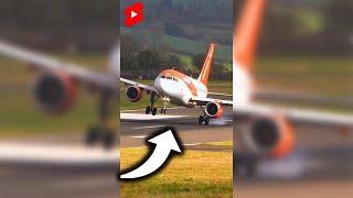 Nope...not today! Plane aborts landing during Storm #Shorts