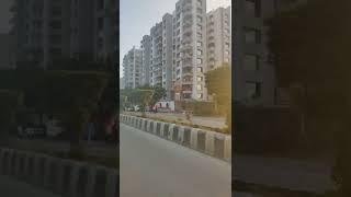 #surat #suratcity #ytshorts #shorts #trending #explore #vlogger #smartcity #cleancity #suratroad #yt