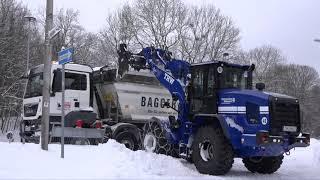 Historische Altstadt versinkt im Schnee:Einsatzkräfte kämpfen über 40 Stunden gegen Schneemassen an