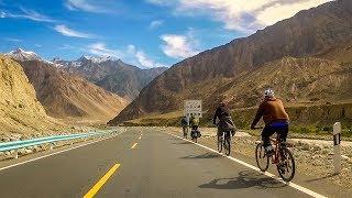 Karakoram Highway in HD! Cycling from Pakistan to Kashgar, China