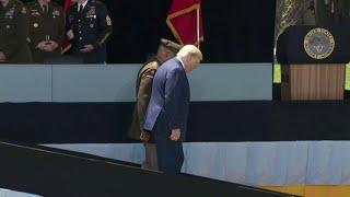 Trump's ramp walk: a "slippery" slope | AFP