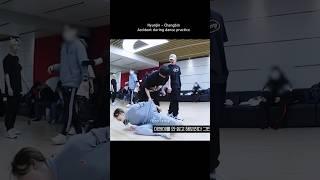 Stray Kids Hyunjin Changbin accident in the dance practice #straykids #hyunjin #changbin #skz