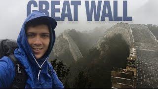 ВЕЛИКАЯ КИТАЙСКАЯ СТЕНА - НОЧЕВКА В ПАЛАТКЕ | GREAT WALL - CRAZY HIKING WITH SLIPPING ON THE WALL