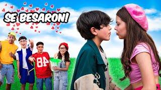 Baby Rick y Megan se BESARON ! (Familia Virales NOVELA)