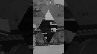 Das Biest aus Stahl: Tiger I Panzer rollt aus der Fabrik - 2 Weltkrieg