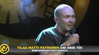 Stand up koomikko Matti Patronen keikalla osa 1/2.