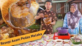 Asam Pedas Melaka Masak Guna KELAPA BAKAR? Apa Rasanya | Resepi Tok Melaka