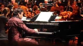 A r rahman Performing Mausam & escape - Slumdog Millionaire