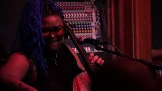 Peter Mulvey & SistaStrings: Are You Listening?
