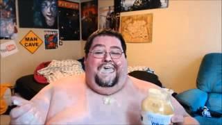 700 pound man eating a jar of mayo has a heart attack