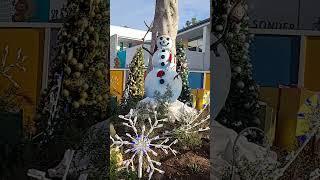 Downtown disney holiday decor