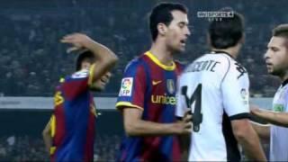 Dani Alves and Vicente Rodriguez fight!