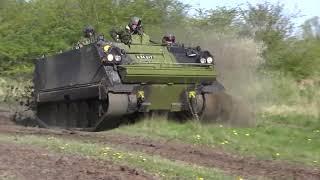 M113 with Machine Guns blazing - M113 APC