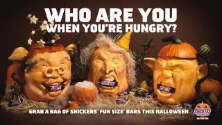 SNICKERS Jon Neill Halloween Pumpkin Carving Commercial