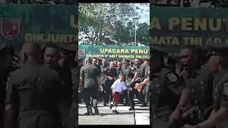 Yel Yel TNI "Selamat Tinggal Kekasih Idaman", Siswa SD nimbrung ikut bernyanyi dan menari