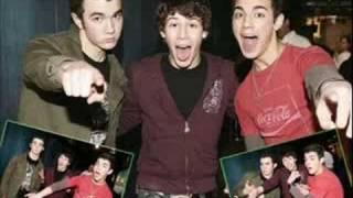 Look It Up~A Jonas Brothers Love Story Chapter 42