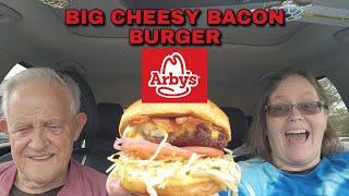 Arby's Big Cheesy Bacon Burger Review #foodreview #arbys #fastfood #fastfoodreview