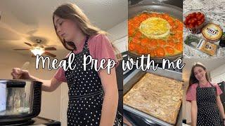 COOK/MEAL PREP WITH ME | Brie pasta, spaghetti sauce, pot roast, brownies (Vlogmas Day 6)