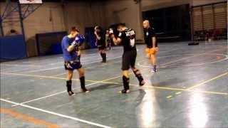 Strike with foot "Thai Boxe Rogeno"