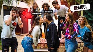 MINHA AMIGA BEIJOU UMA GAROTA NESSE VIDEO!? ( AMIGOS DA BIBI VS AMIGOS DO REZENDE ) [ REZENDE EVIL ]