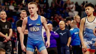 U15 Manny Novelli (USA) vs Volodimir Boyko (UKR) 44kg. Freestyle boys wrestling tournament.