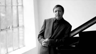 Mozart - Piano Concerto No. 16 in D Major, K. 451 (Murray Perahia)