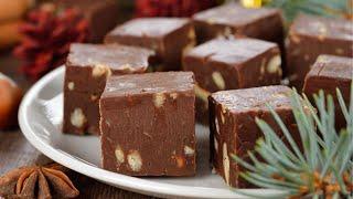 No Bake EASY Chocolate Fudge Recipe! 3 Ingredients!