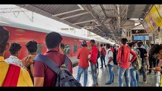 Super Speeding Push-Pull Rajdhani Express Just Blasting Past Dadar Station!!!