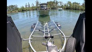 L & R Boat Latch on a Stessl 630 Coastrunner.