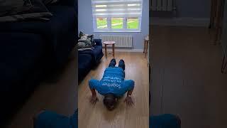 Rich 'Voxman' Birch - in training for Cancer Research UK 100 push-ups a day for 30 days in November
