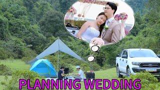 Jack and Tu Tien are planning a wedding. How will they do it?