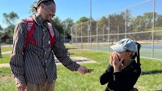 Surprised This Single Mom With $1000 For Buying A $1 Burger To Feed Homeless Man.