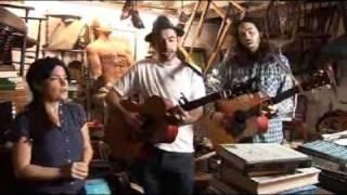 Tunng - String, BBC Collective Junk Shop Session