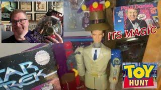 Amazing Cosmic Toys Shake-Up Toy Hunt