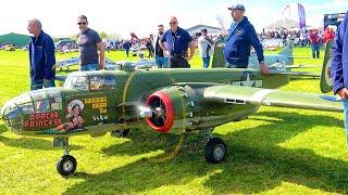 GIGANTIC 148KG B-25 MITCHELL SCALE RC APACHE PRINCESS WITH 2x 400 CC MOKI RADIAL MOTORS