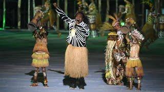 "AKU PAPUA" : Michael Jakarimilena, Nowela Elizabeth Auparay & Edo Kondologit. Opening PON Papua XX