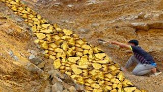 wow amazing day! a gold miner found a lot of gold under at mountain million years