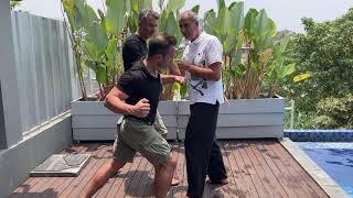 Pencak Silat tecnique against MULTIPLE opponents