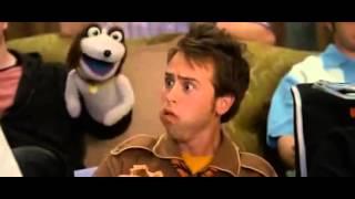 Sydney White no santa claus scene