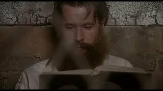 Gary Oldman and Dennis Hopper in a scene in 'Chattahoochee' (1989)