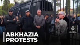 Protests in Abkhazia: Government backs down over Russian investment plan