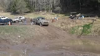 Lining up for Logan to drive... but no belts.