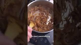  All you need to know to caramelize onions perfectly  #shorts