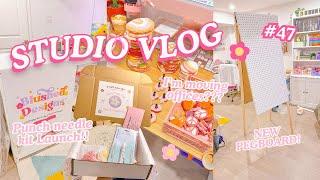 Unboxing new market banners, pop-up displays, punch needle kit launch | Studio Vlog 47 ⭐️