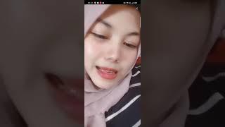 hijab sange main lidah no bra