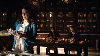 TVD 6x18 - Lily cooks breakfast for Damon and Elena | Delena Scenes HD