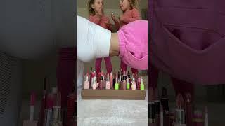 Omg, I almost touched a lipgloss 