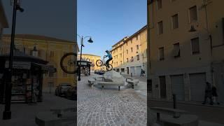 #shorts #streettrial #trick #freestyle #bike #bikepassion #bikelove #viralvideo