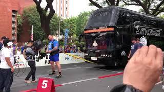 ‘The Mountain / Ser Gregor Clegane’ Hafthor Björnsson Bus Pull at the World’s Strongest Man - Ph’18