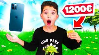 Mon PETIT FRÈRE achète *L'IPHONE 12* AVEC ma CARTE BANCAIRE ! (-1200€)